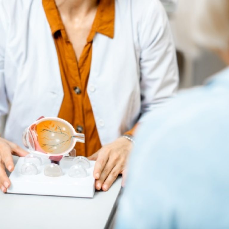 Consulting-a-senior-eye-doctor